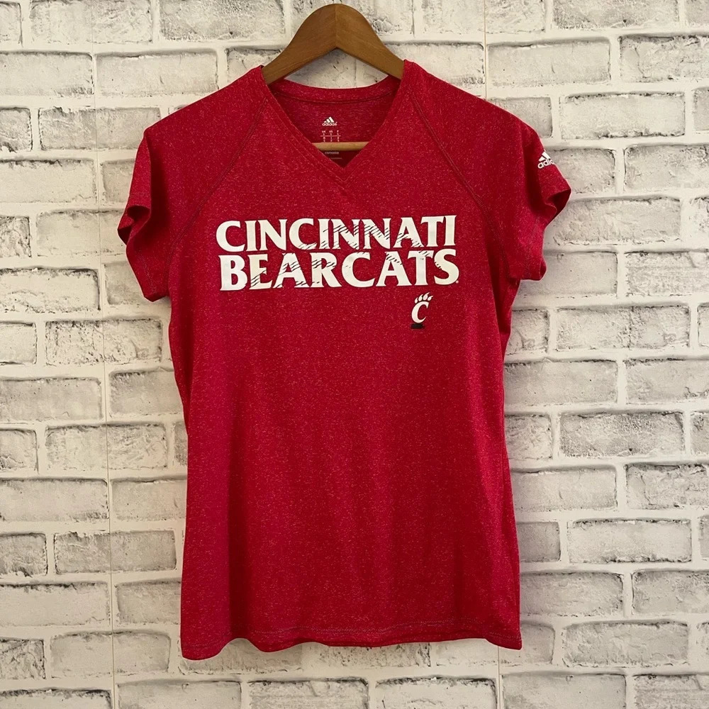Women’s Adidas Climalite Cincinnati Bearcats red short sleeve t-shirt, Small
